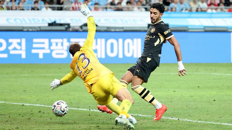 曼城3-1战胜马德里竞技:安托万·塞门约两次助攻奥马尔·马尔穆什,拉扬·艾特·努里为恩佐·马雷斯卡的球队再添一分